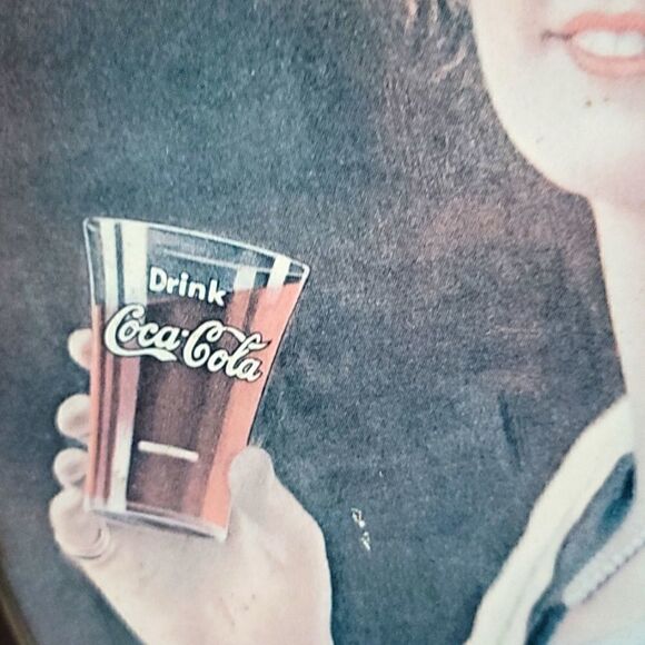 Vintage 1973 Coca Cola Oval Tin Serving Tray - Picture 5 of 14